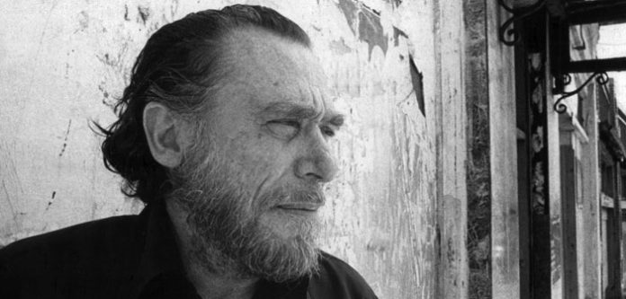 14 pametnih C. Bukowskog: “Ljudi koje svi vole ne mijenjaju svijet.”