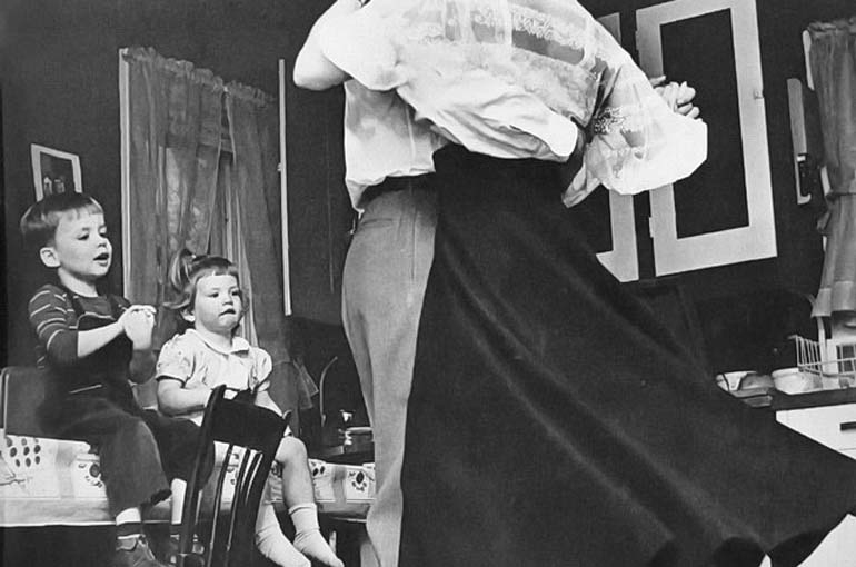 NAJVRIJEDNIJA PORODIČNA MUDROST: Kako naučiti djecu da budu sretna!