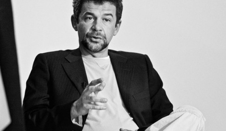 Ceca je Šekspir naše današnjice! Ovo je svijet silikonskih sisa i dupeta! Je*i ga, u njemu je Dara Bubamara zakon, ne ja!