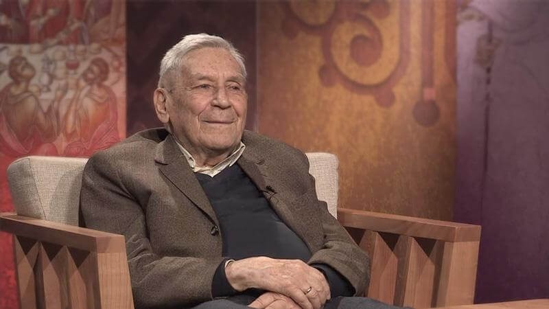 Htio je da časti pićem Vladetu Jerotića, dobio je savjet za cio život