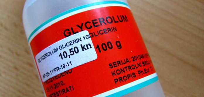Ovo niste znali o jeftinom GLICERINU: Moćno sredstvo za ljepotu i kućanstvo – 7 savjeta!