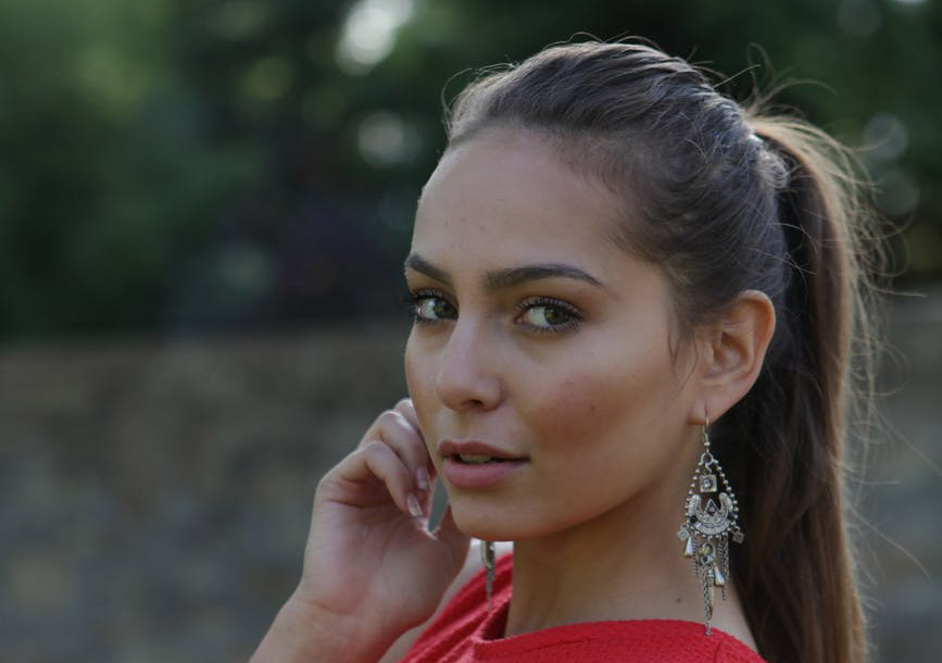 Zašto su lijepi ljudi uglavnom sami