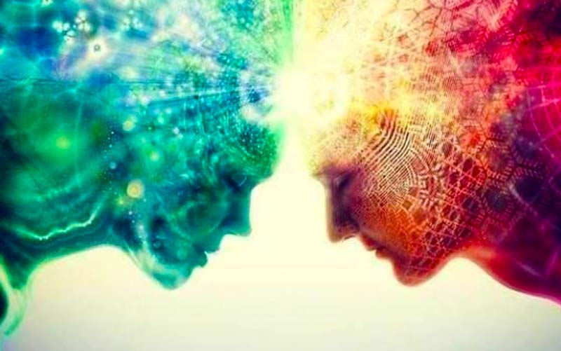 10 ZNAKOVA DA STE S NEKIM POSEBNO POVEZANI: Kad možete vjerovati onom osjećaju da se osoba pojavila u pravom trenutku