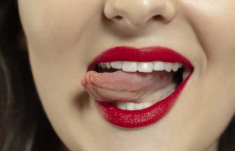 Ovi su znakovi da imate posla s PSIHIČKIM VAMPIROM – bježite