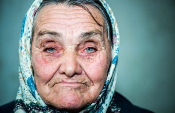 Kako se ponašati kad ljudi počnu koristiti vašu dobrotu – Baka je dala mudar odgovor