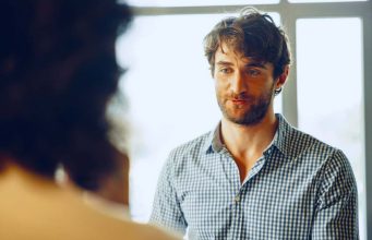 Klonite se ovakvih ljudi: 13 znakova po kojima ćete prepoznati da neko manipuliše i želi da vas iskoristi