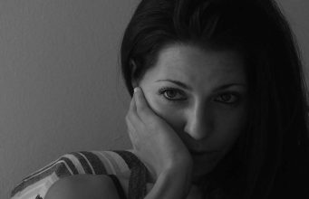 Bilo da su u braku ili vezi većina žena radi ovih 6 grešaka i na kraju kukaju