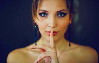 6 tajni koje žene ne govore muškarcima: Peta uključuje “šesto čulo za veze”!