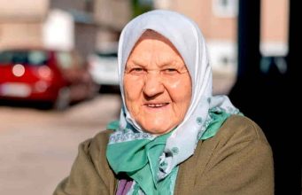 Najviše me boli što loši ljudi uživaju u životu a dobri se pate u svemu – Poruka žene