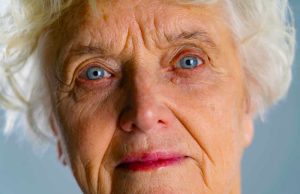 Nikada nemoj povrijediti majku, jer Bog broji njene suze. – Najveće greške koje svako dijete pravi prema roditeljima