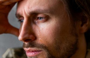 Žena me vara više od dvije godine. Kako da zaboravimo na ovo i nastavimo živjeti zajedno?