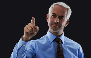 Znaj da neki ljudi pričaju o tebi, jer su izgubili privilegiju da pričaju s tobom – Psiholog poručuje