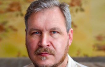 Hrabar ćuti i kad pati. Slab kuka i kad uživa. – 7 osobina slabih ljudi