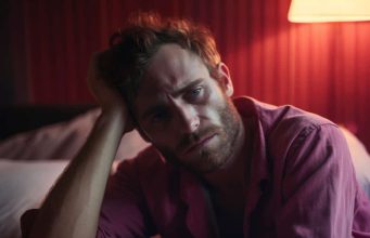 Biti porodičan čovjek je sjajno – Ali često i dosadno: Kako monotonija braka prelazi u nevjerstvo