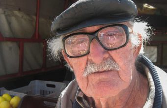 Zašto dobri ljudi uvijek na kraju ispadnu budale? Budala jer je dao sve onima koji nisu cijenili ništa