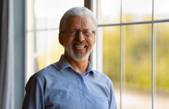 „Ne dozvoli ljudima da puno znaju o tebi ako želiš imati duševni mir.“ – Psiholog savjetuje kojih 6 stvari ne smijete nikome otkrivati