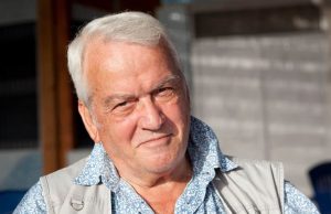 „Ima ljudi koji ti se smiješe u lice, a ogovaraju te iza leđa – među njima su i rodbina i prijatelji“ – Poruka psihologa