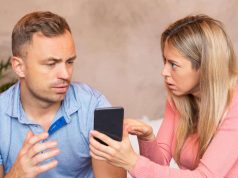 Muškarci koji varaju imaju jednu zajedničku naviku – a većina žena je ne primjećuje